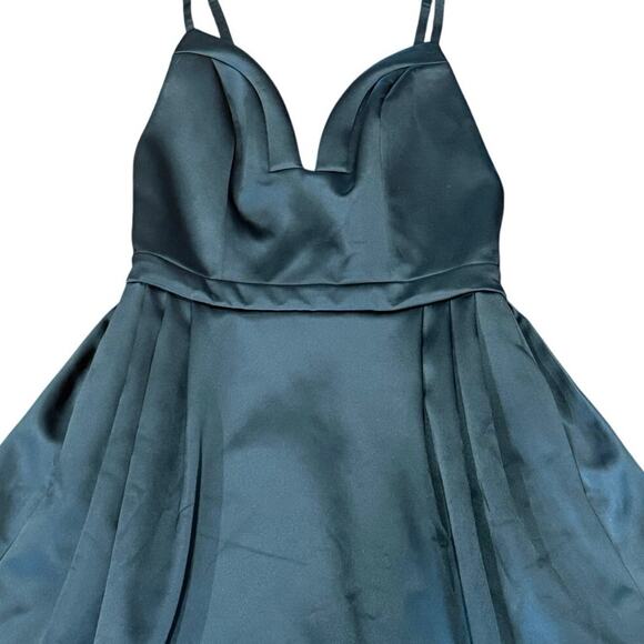 NWT Marciano Miriam Satin Scuba Dress Fit & Flare A-Line Black Size Medium $198 - Picture 11 of 12